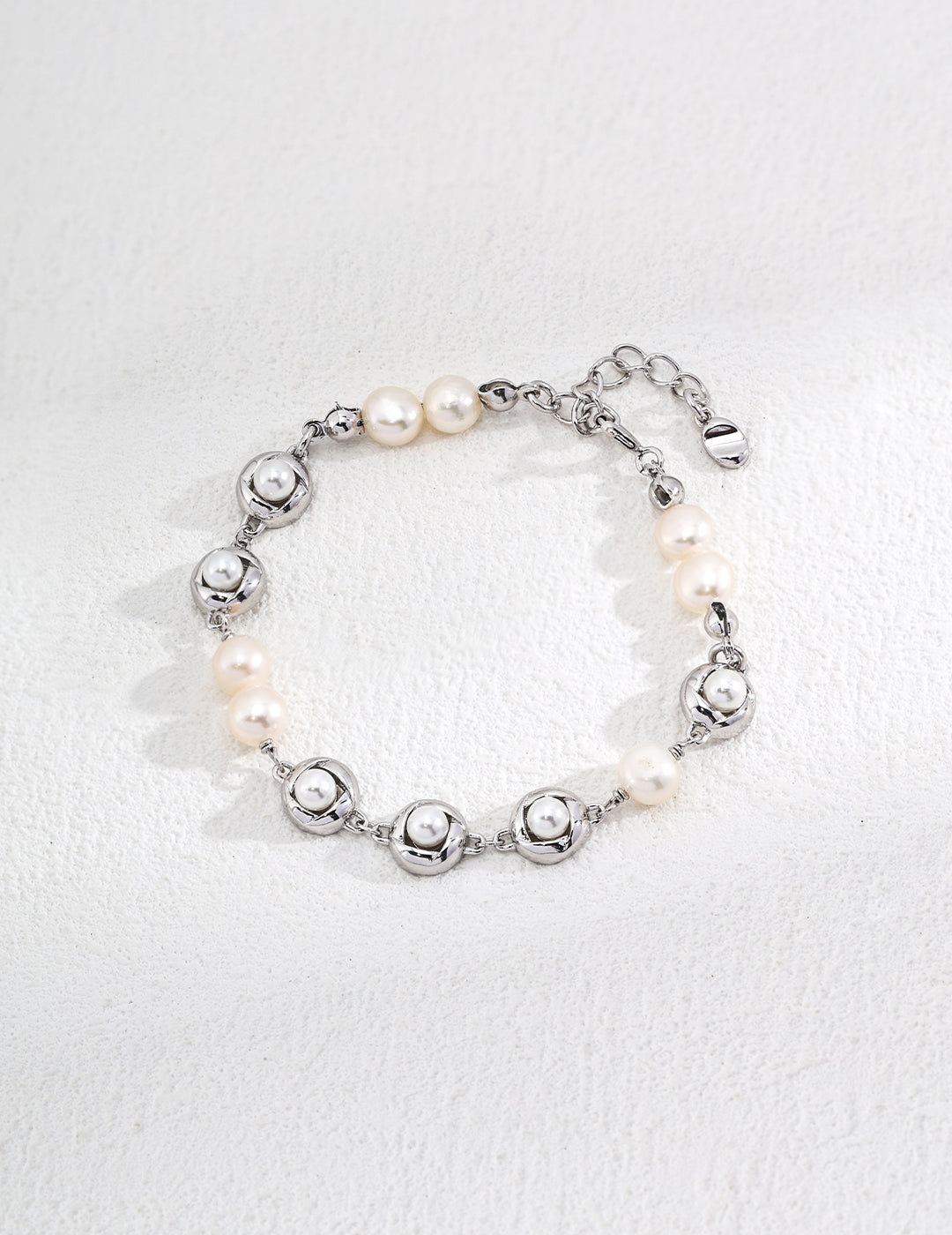 Gilded Holy Ring·Pearl Bracelet|Feminine Charm, Confidence and Healing