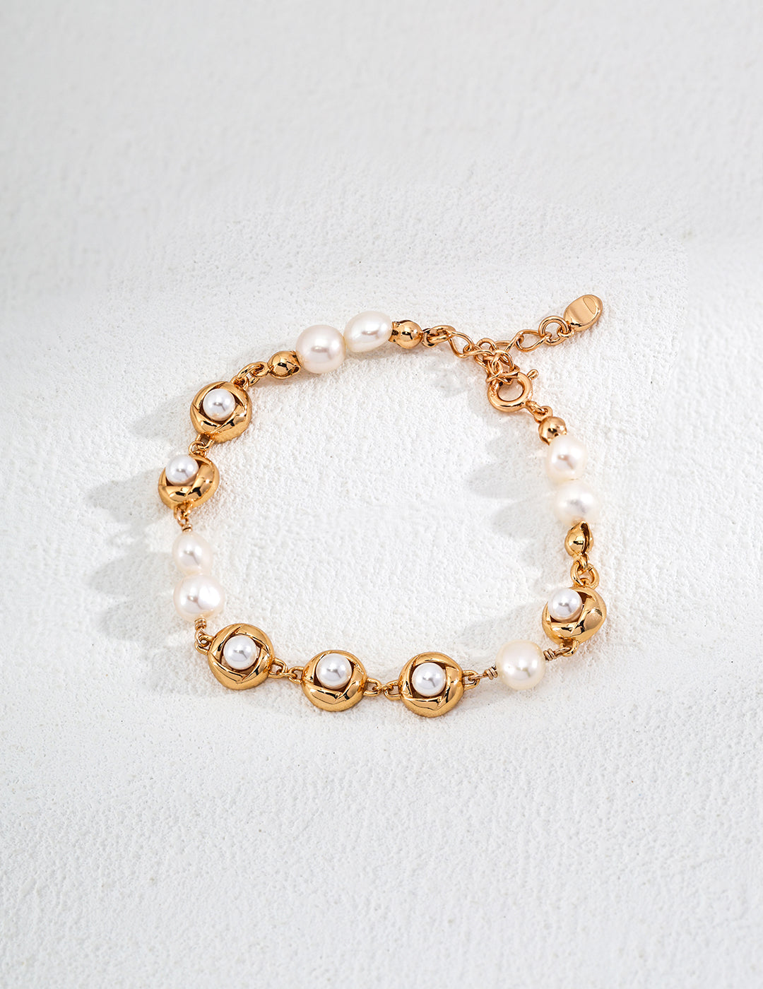 Gilded Holy Ring·Pearl Bracelet|Feminine Charm, Confidence and Healing